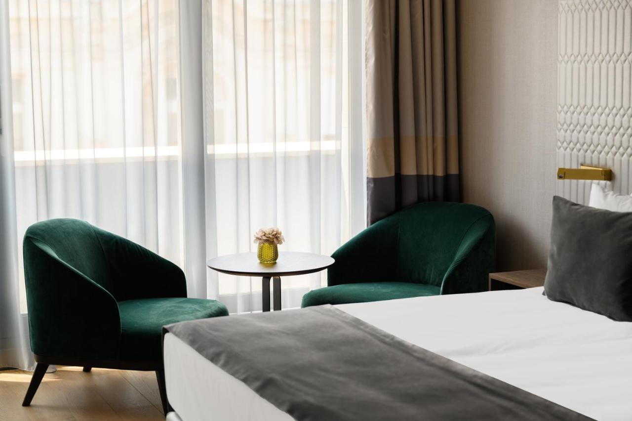 بودابست Emerald Downtown Luxury Suites With Hotel Services المظهر الخارجي الصورة