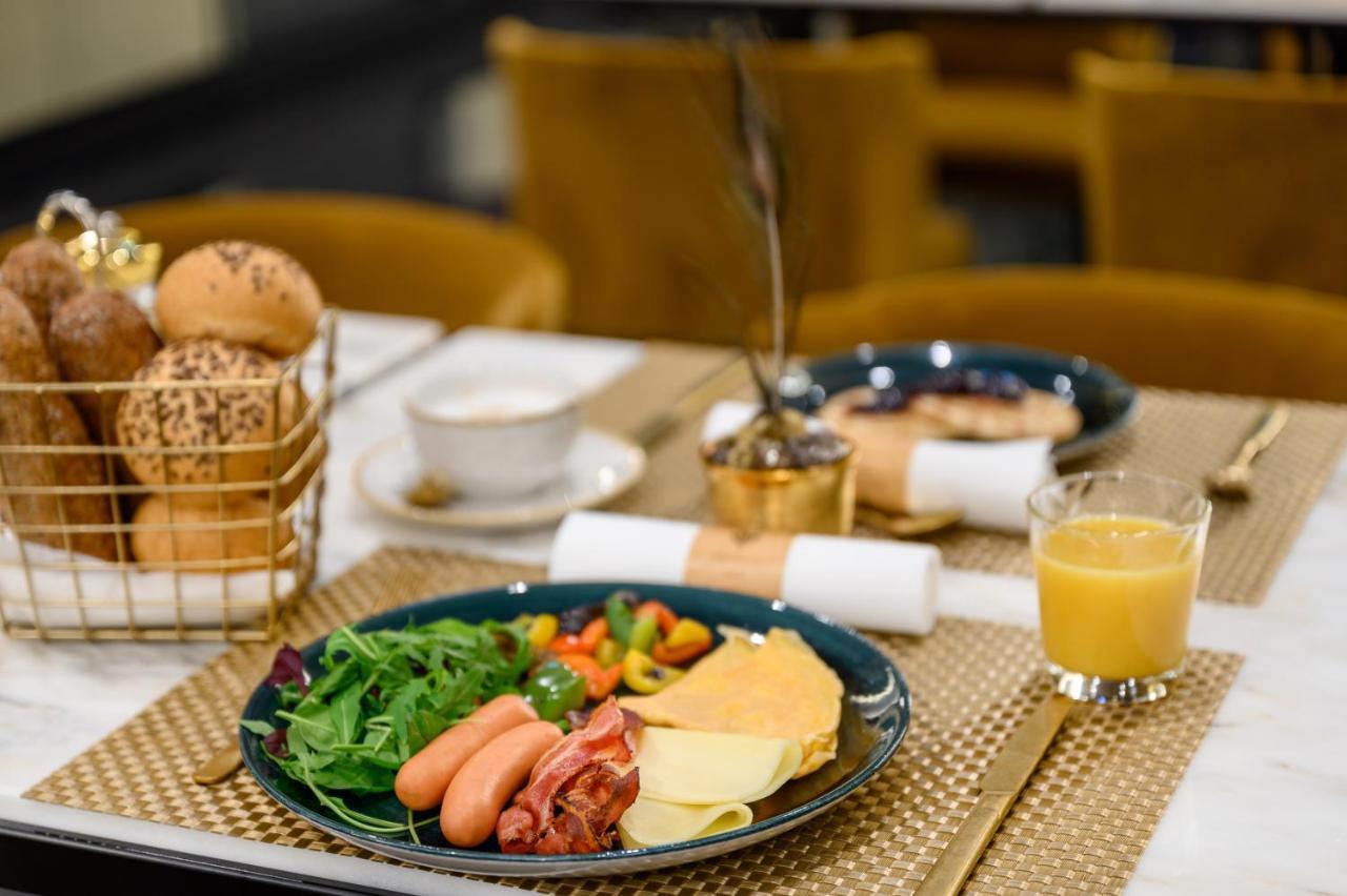 بودابست Emerald Downtown Luxury Suites By Continental Group المظهر الخارجي الصورة