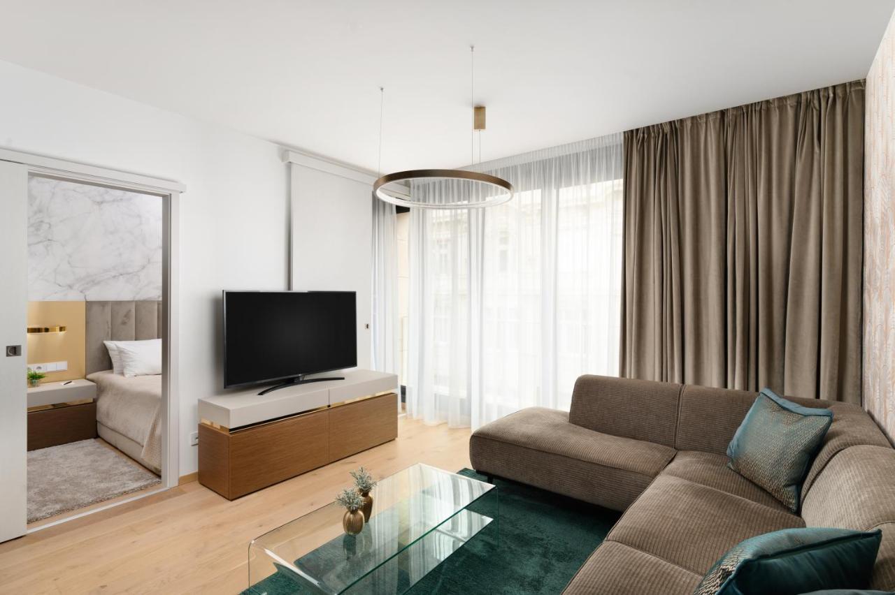 بودابست Emerald Downtown Luxury Suites By Continental Group المظهر الخارجي الصورة