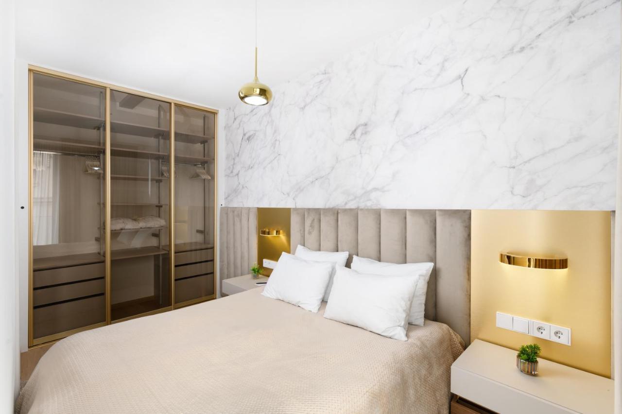 بودابست Emerald Downtown Luxury Suites By Continental Group المظهر الخارجي الصورة