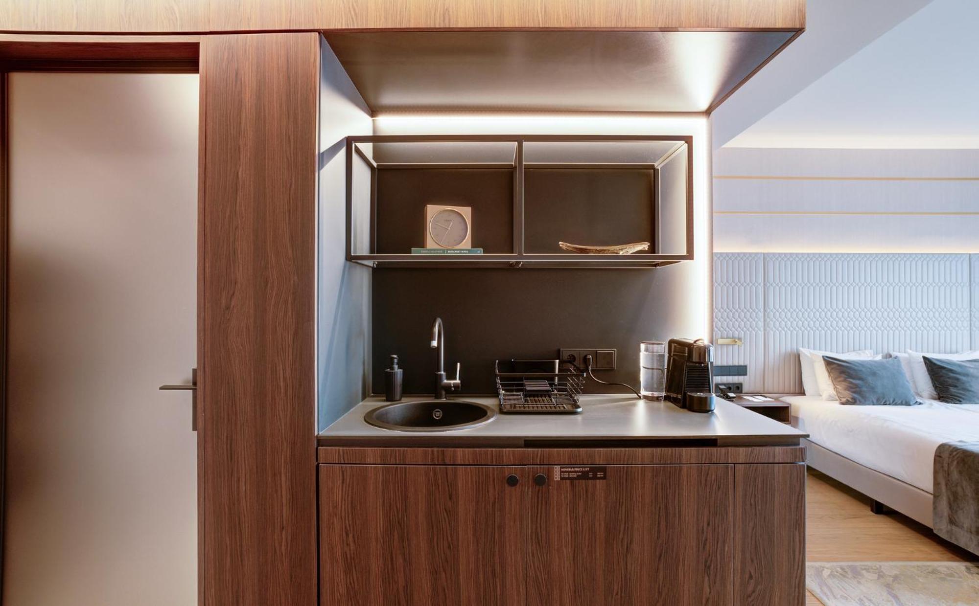 بودابست Emerald Downtown Luxury Suites By Continental Group المظهر الخارجي الصورة